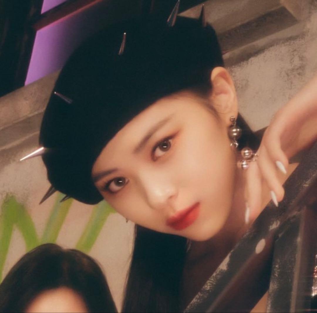 ITZY 直筆サイン チェキ BlahBlahBlah リュジン