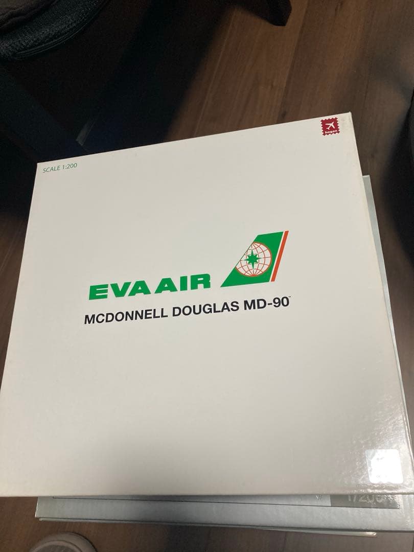 1/200 EVA AIR MD-90 モデル