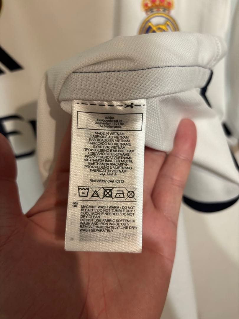 【新品タグ付き】23-24 レアル・マドリー ホームユニフォーム