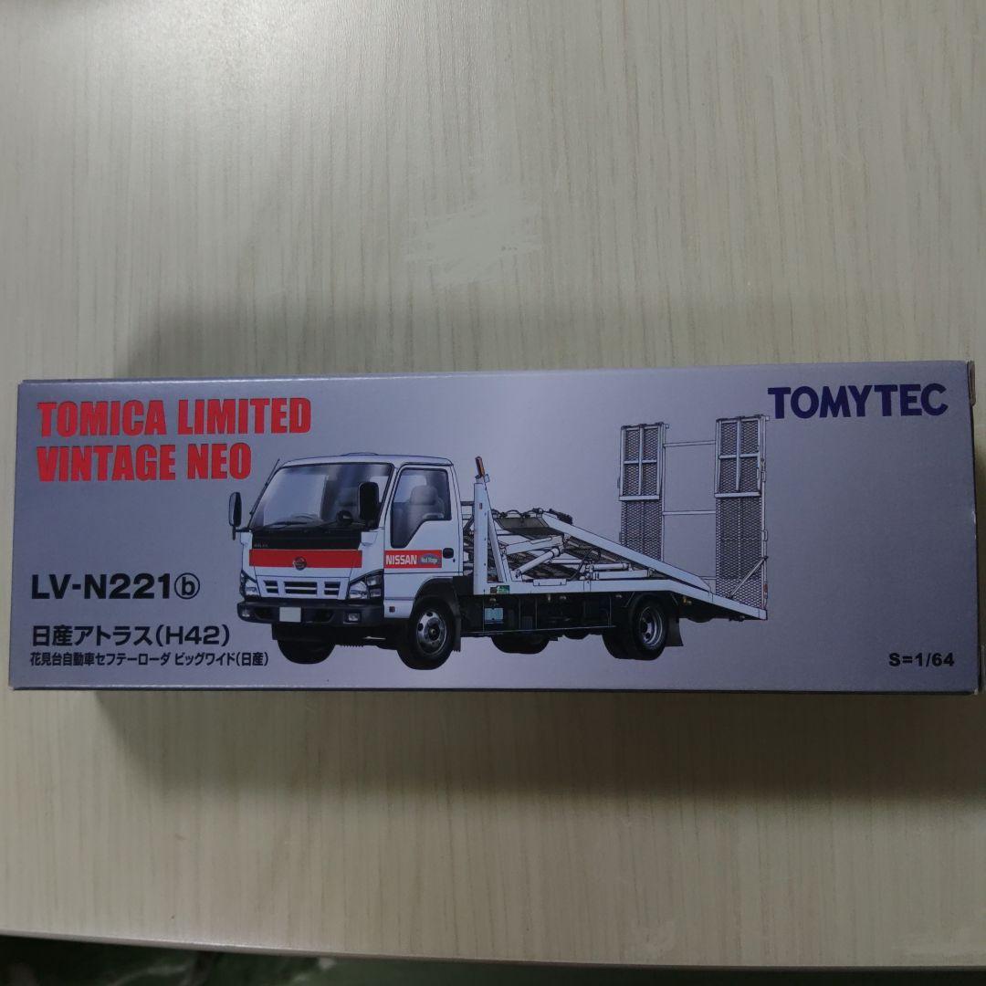TOMICA LIMITED VINTAGE NEO LV-N221 日産