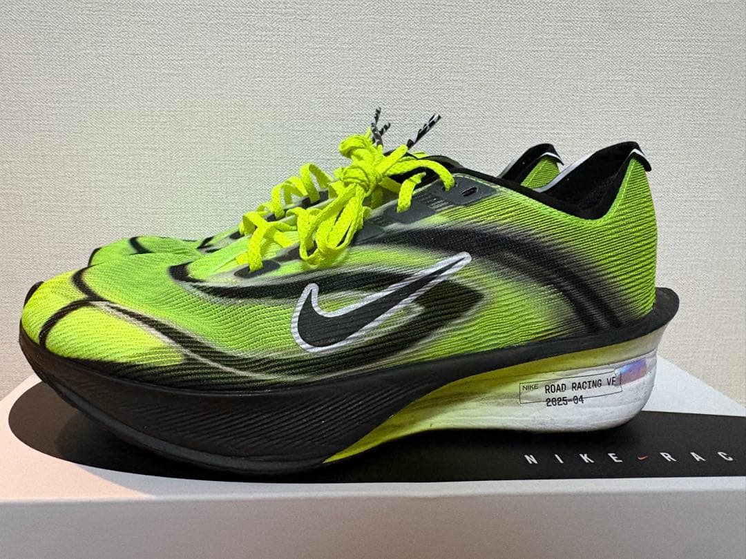 ヴェイパーフライ4 25.5センチ