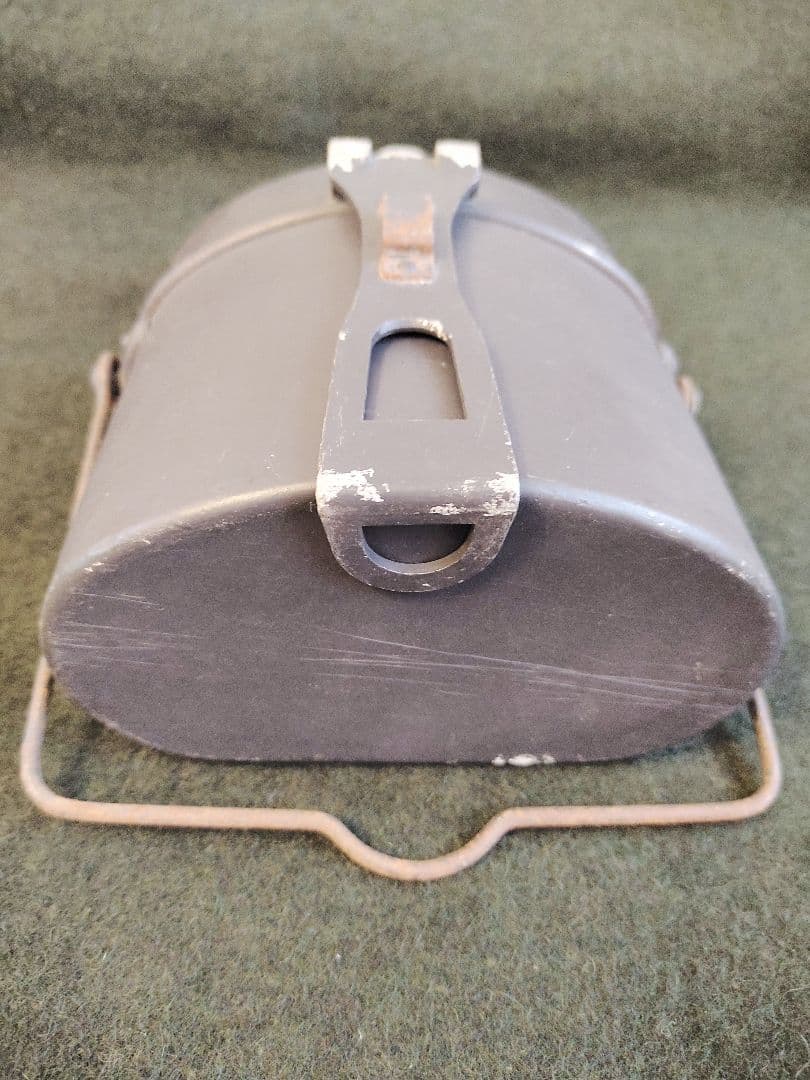 ビンテージ ドイツ民主共和国 NVA(国家人民軍) メスキット