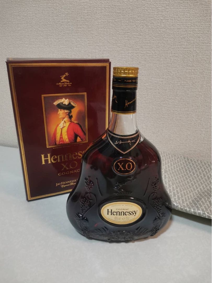 【未開封】Hennessy XO コニャック 金キャップ　ギフトボックス付き