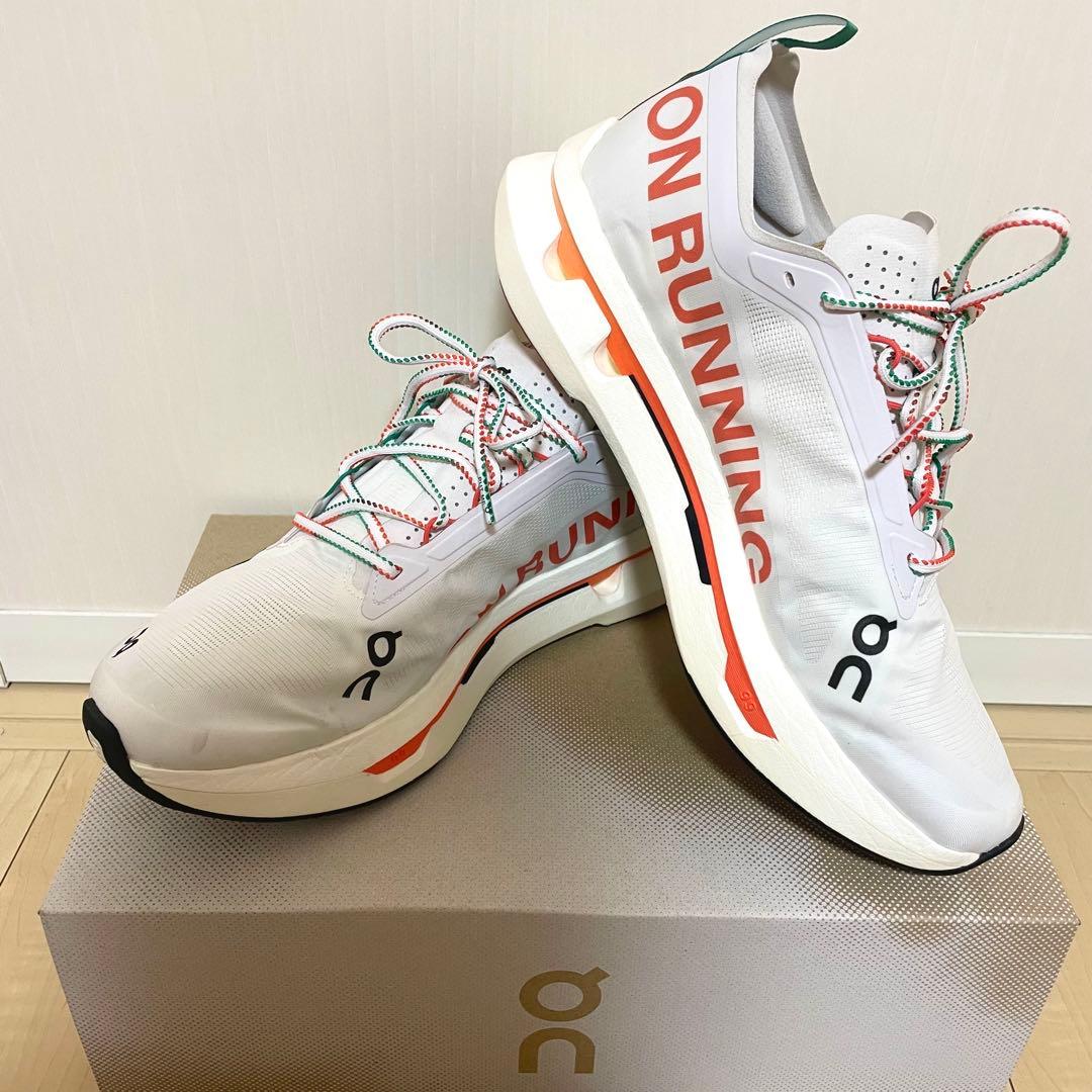 On ランニングシューズ Cloudboom Zone