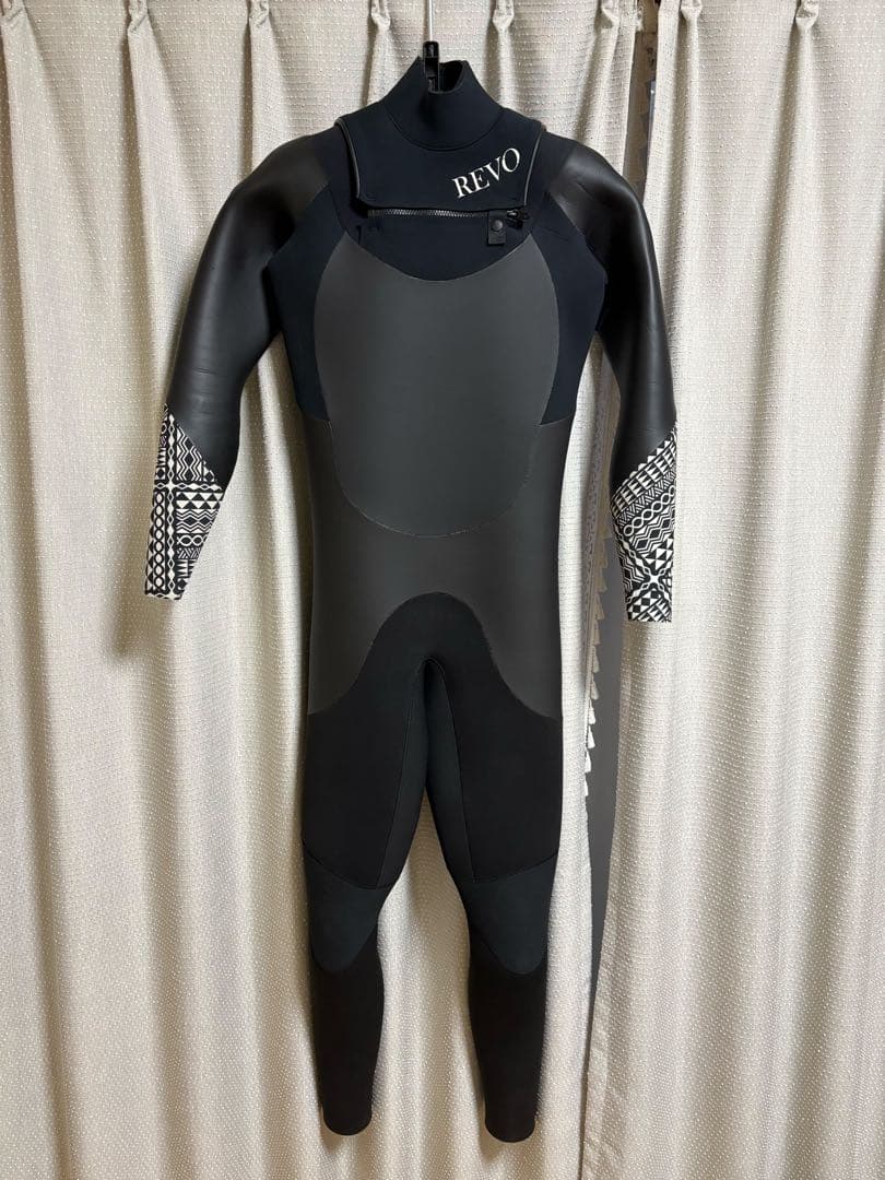 REVOLUTION(レボリューション)5×3mm セミドライ メンズM相当