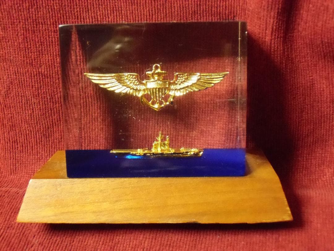 ★アメリカ軍＊海軍＊航空母艦搭載機パイロット章トロフィー（実物）
