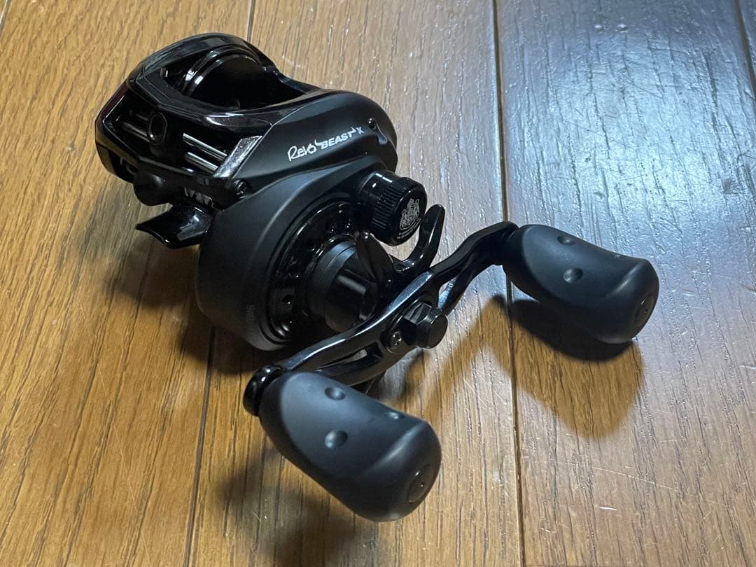 Abu Garcia REVO BEAST X ベイトリール