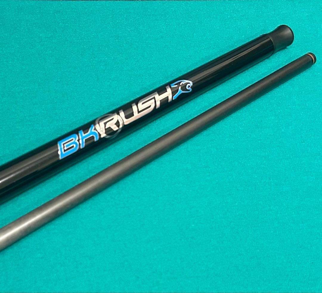 美品 BK RUSH ビリヤードキュー ノーラップ