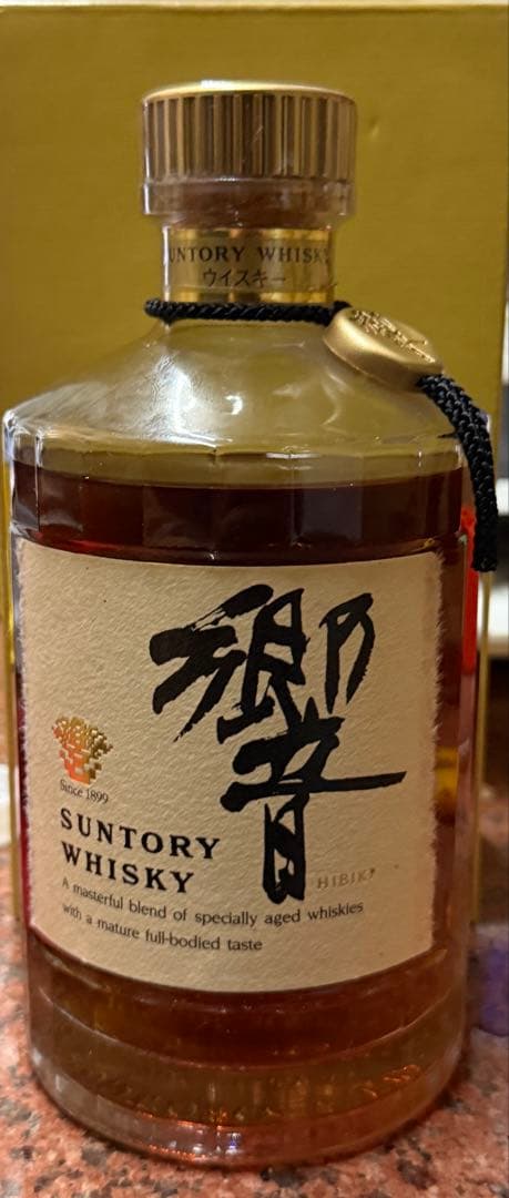 SUNTORY 響　金キャップ　裏ゴールドラベル　700ml 古酒　17年？