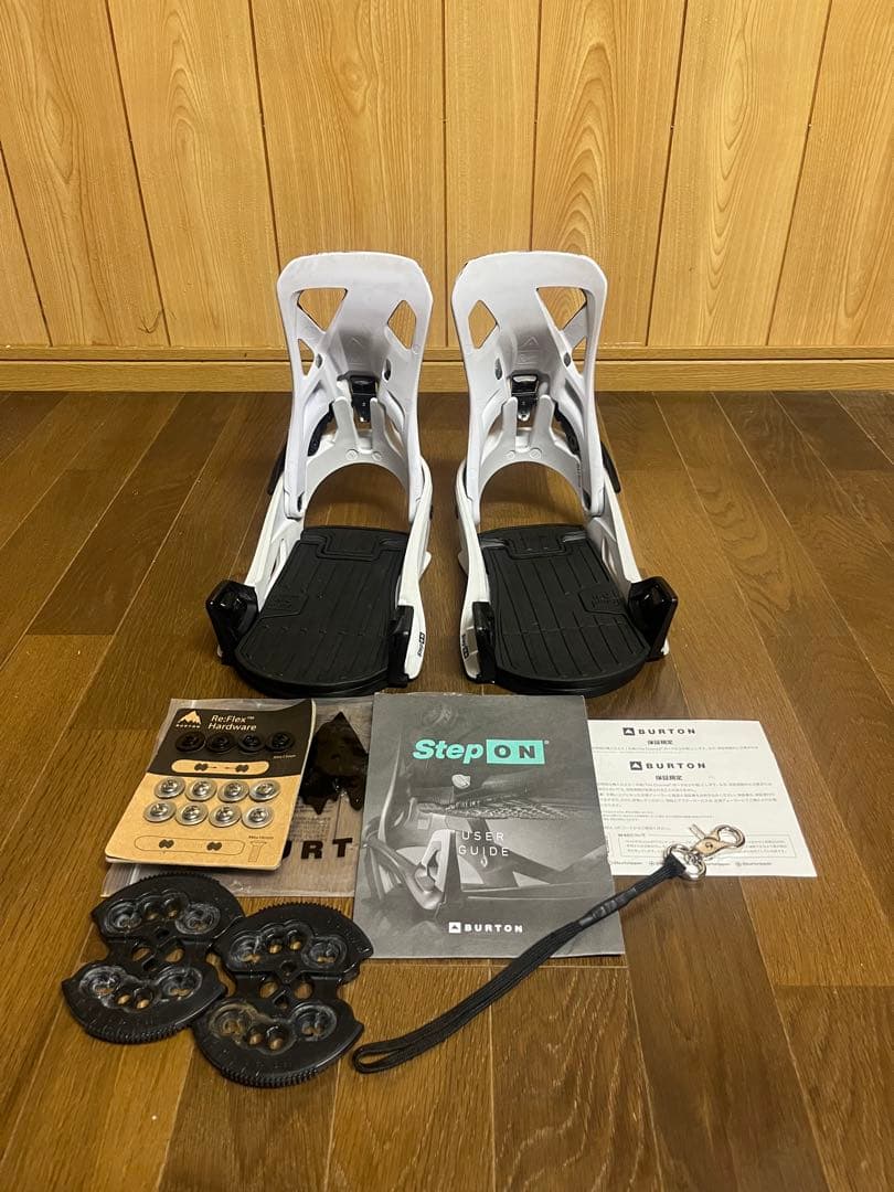 Burton Step On ビンディング メンズM ホワイト オーロラ柄