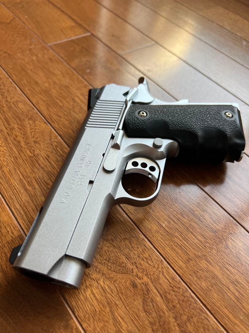 ウエスタンアームズ WA V10ウルトラコンパクト オールシルバー