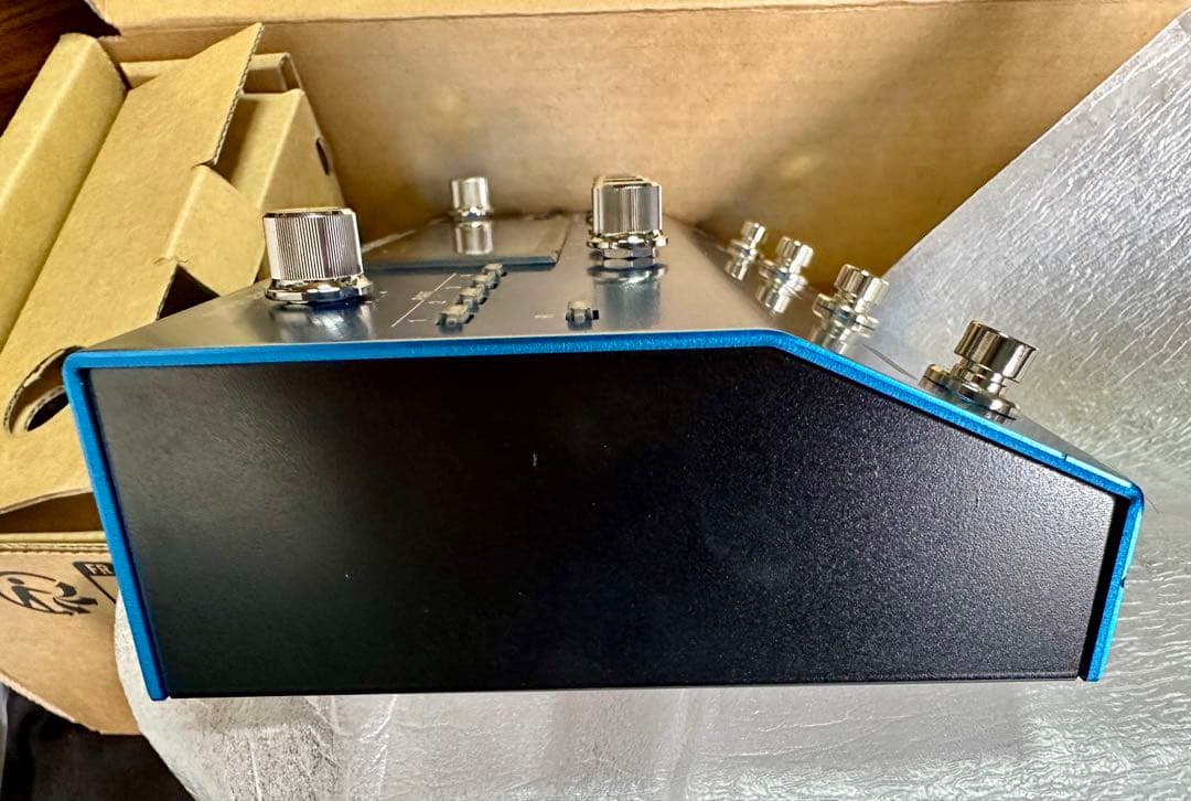 BOSS GM-800 最高峰ギターシンセサイザーほぼ新品！