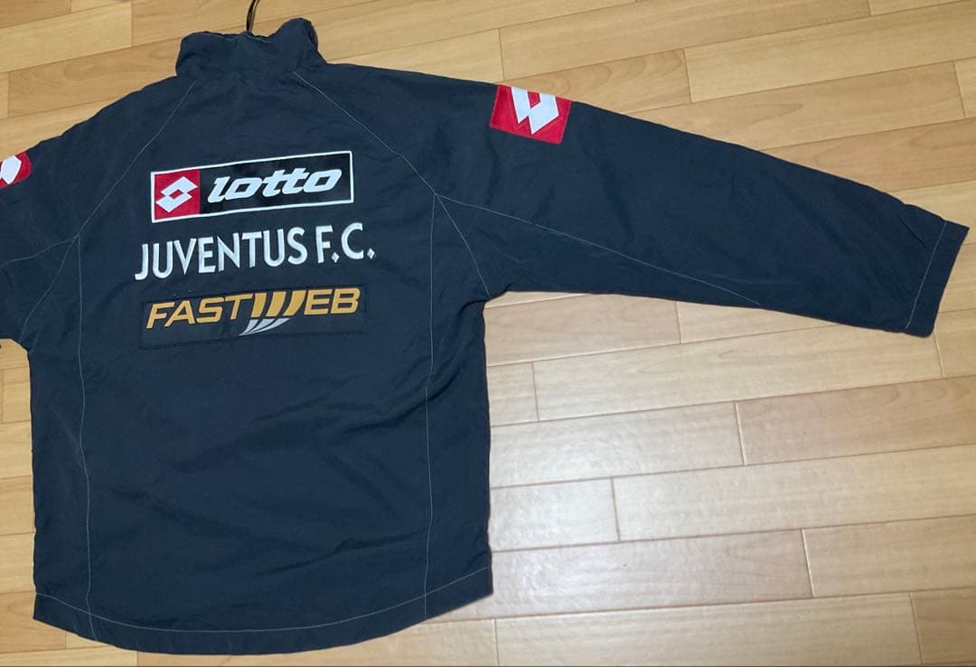 お*れ様 Lotto ユベントスJuventus F.C. ウィンドブレーカー上