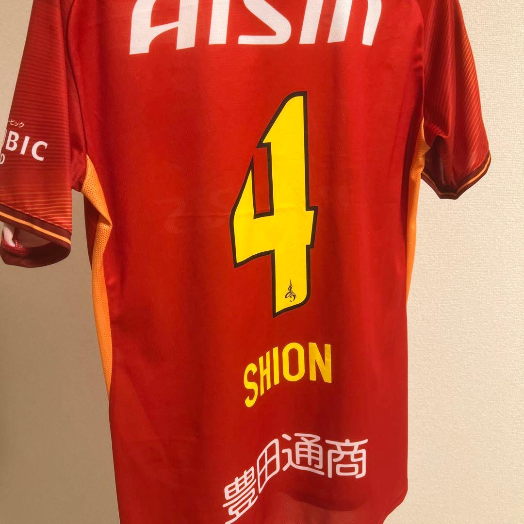 名古屋グランパスユニフォーム　4