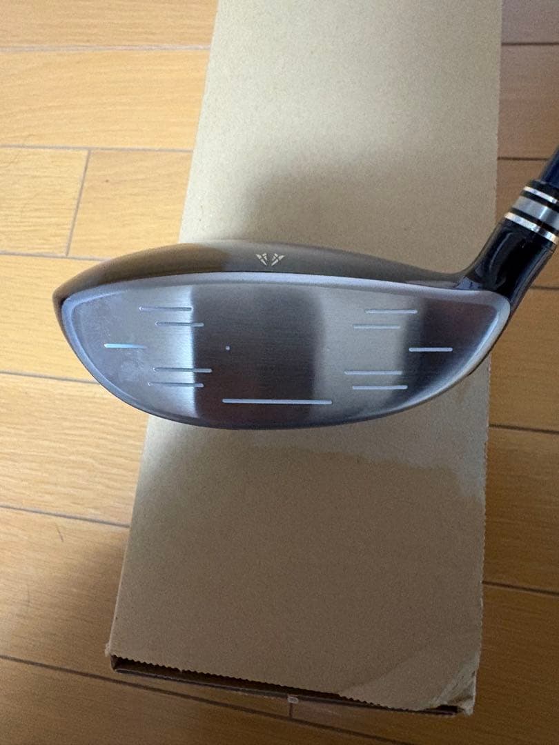 ゼクシオ10フェアウェイウッド3番（15度）Rフレックス ヘッドカバー付き