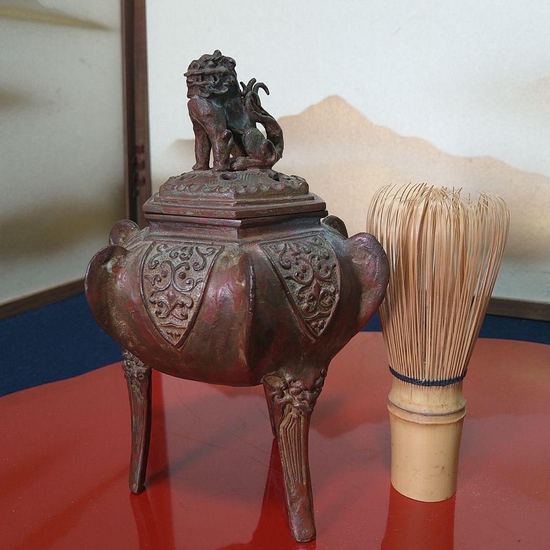 二上常太郎 元威作獅子香炉 三足鋳銅 共箱 共布 作歴付 AH26