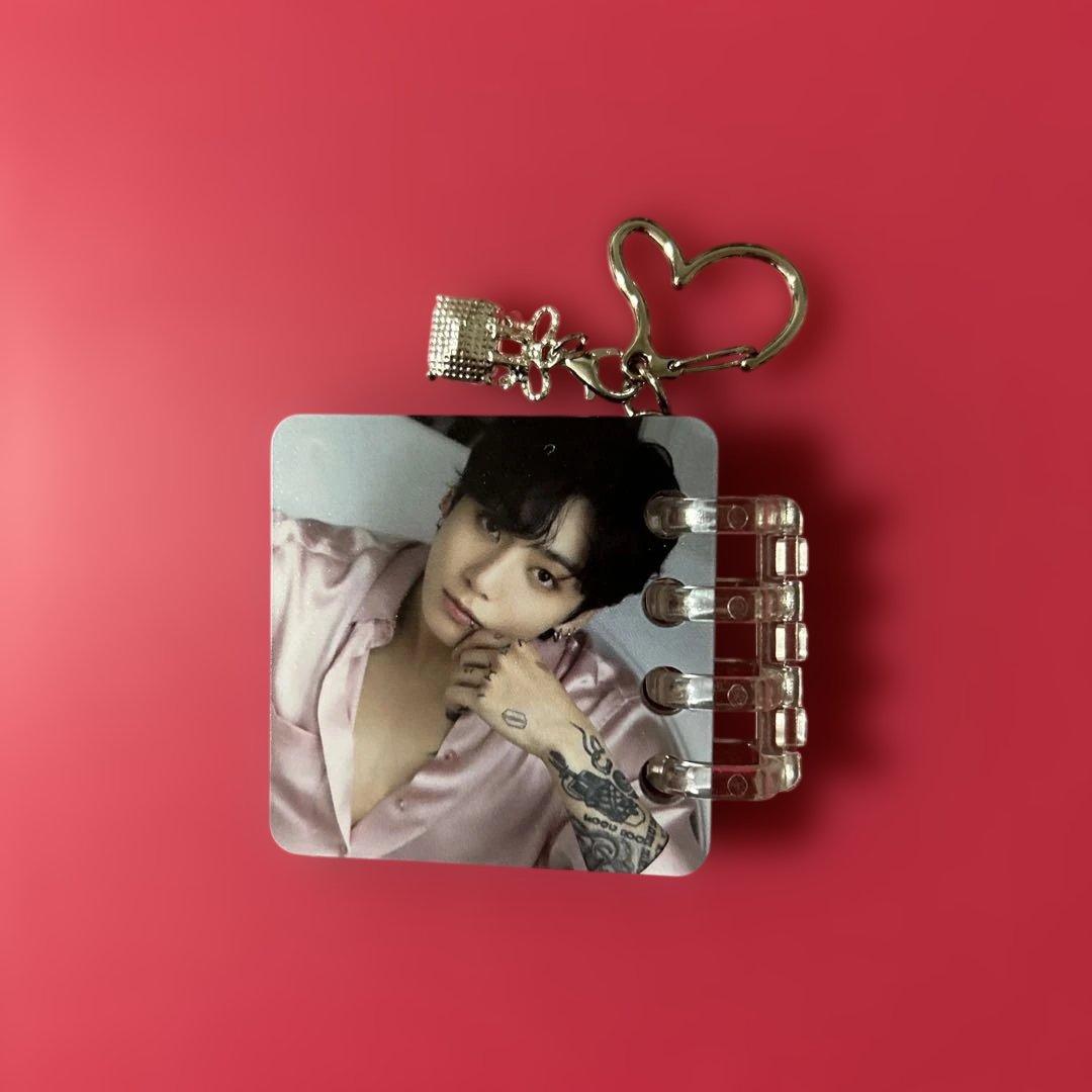 BTS Jungkook ケース・ハート型アクリルフォトブロック