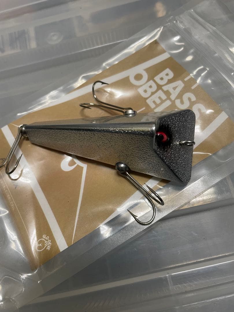 グロデベ　オベリスク