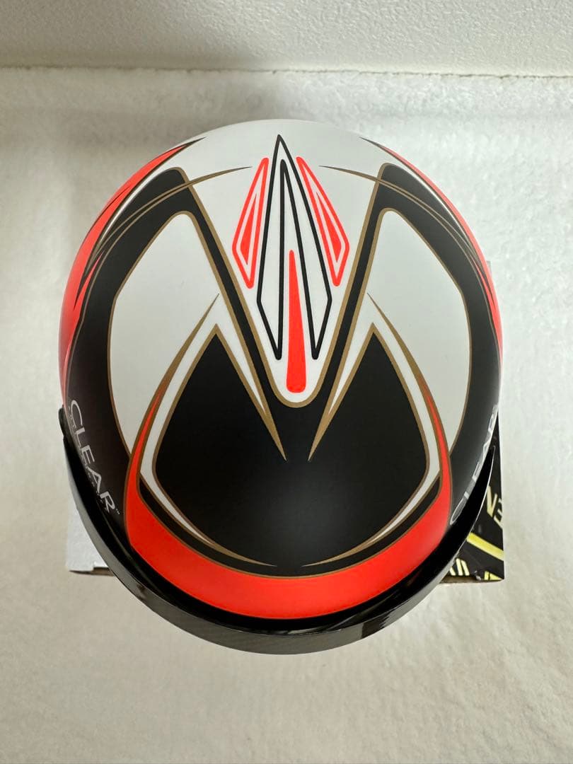 【直筆サイン】キミ ライコネン 1/2 ヘルメット②