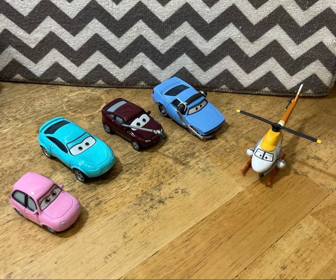 マテルカーズプレスクルーチュキコ-リ-アンドレアア-ティ-ロンフ-バ-セット