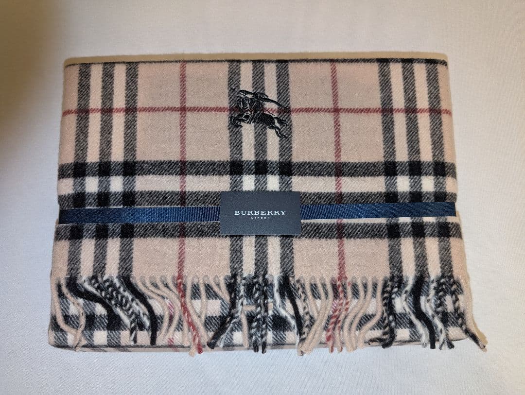 BURBERRY ラムウール・ひざ掛け (75x150cm)