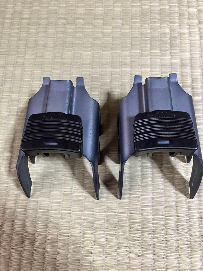 フィリッチデアミール用クライミングアイゼン　センター巾80mm位迄