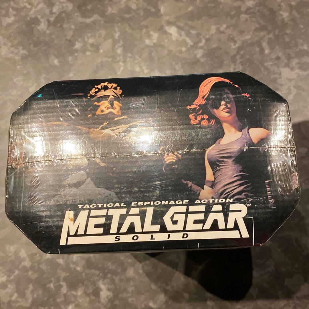 超レアメタルギアソリッドフィギュア ソリッドスネーク&メリルシルバーバーグ