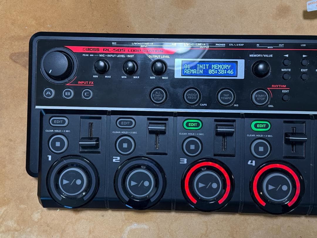BOSS RC-505 ループステーション