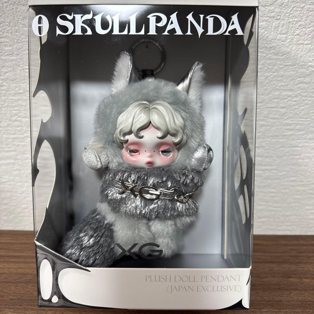 プ*♡様 SKULLPANDA × XG ぬいぐるみペンダント スカルパンダ
