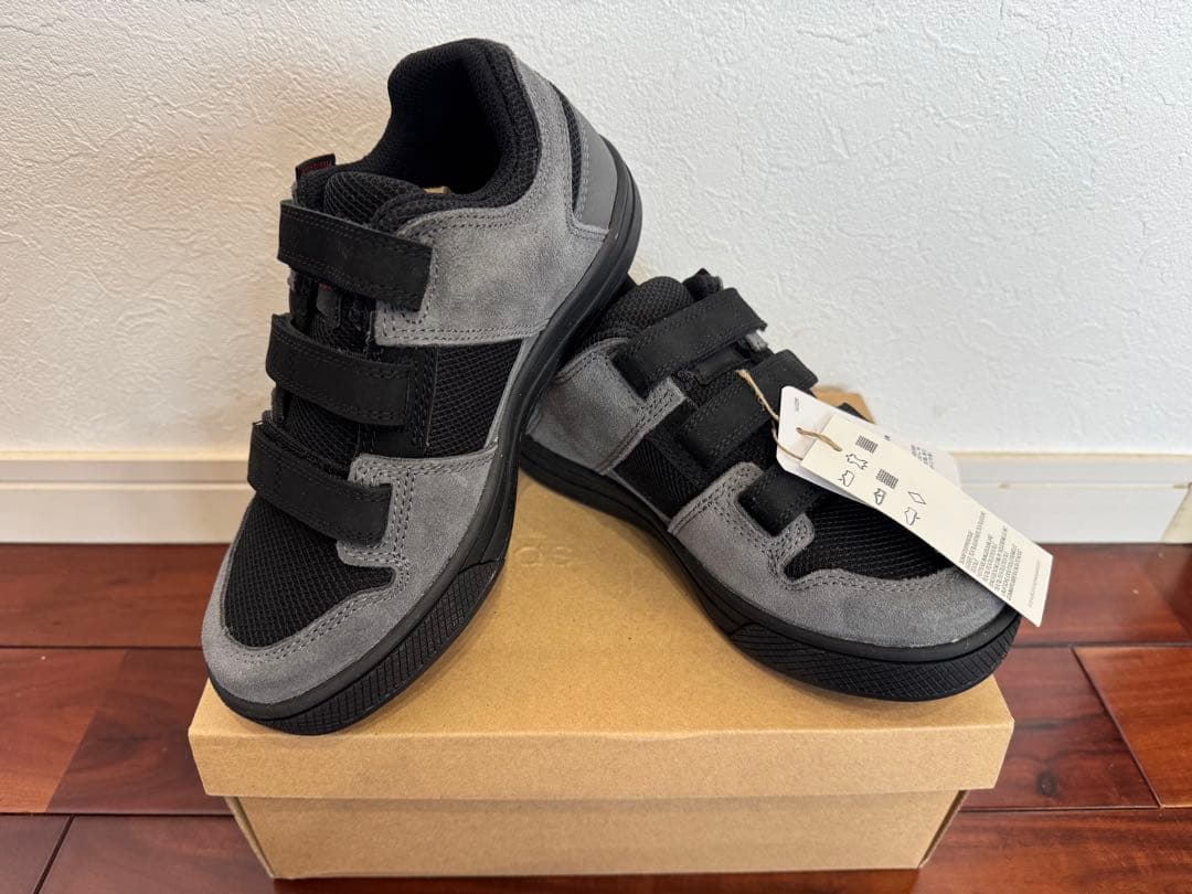 新品未使用FIVE TEN Freerider Kids VCS グレー US2
