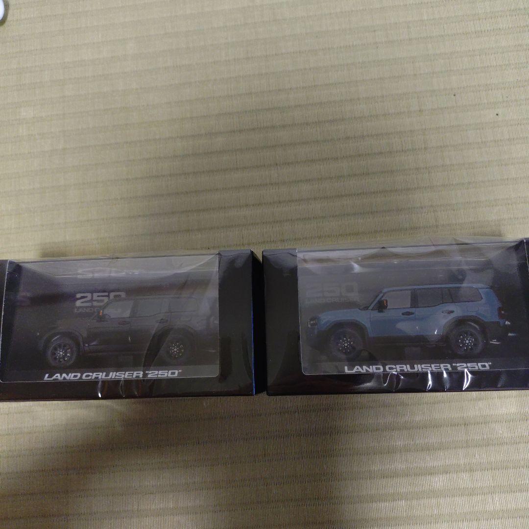 トヨタ ランドクルーザー250 ミニカー 2台セット(未開封)
