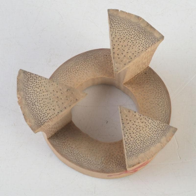 茶道具　五徳形　竹蓋置　在銘　共箱　V　9870