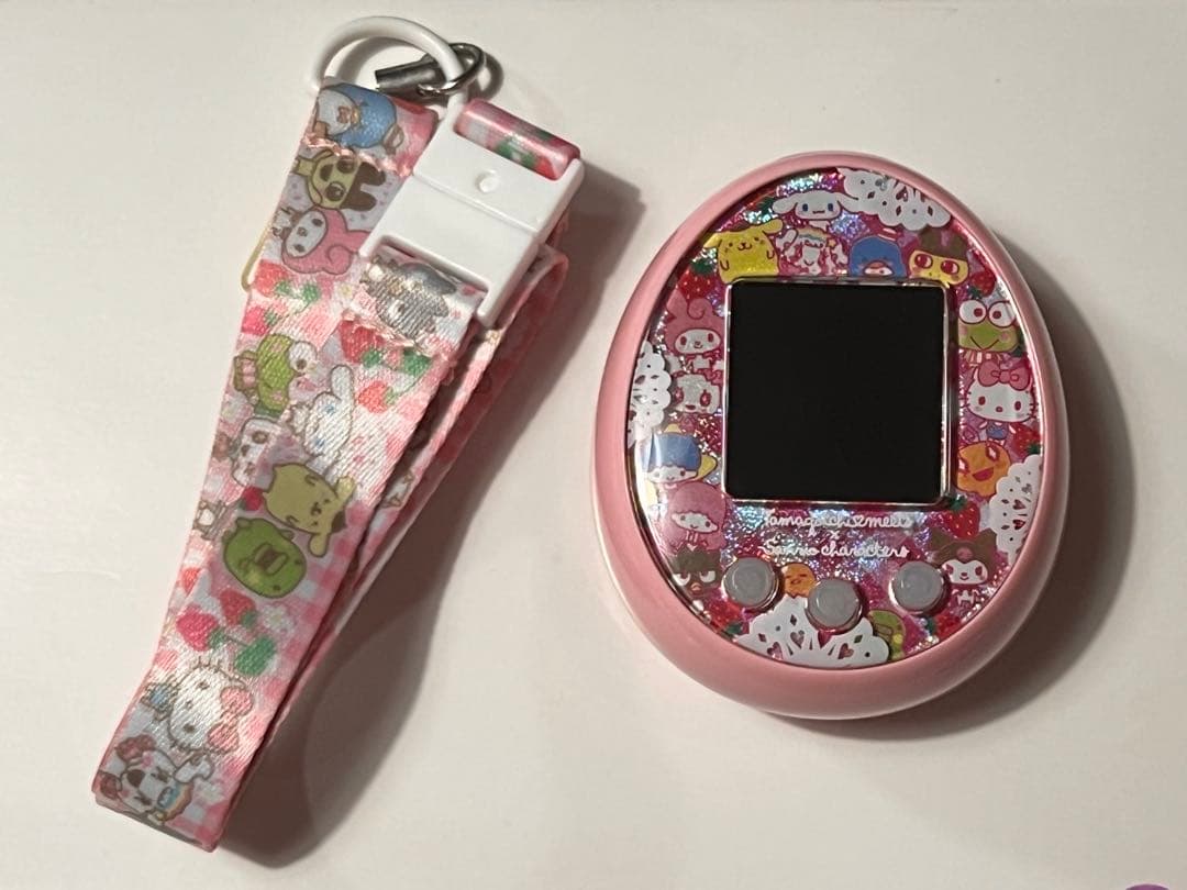 たまごっちみーつ サンリオキャラクターズ ストラップ付き バンダイ