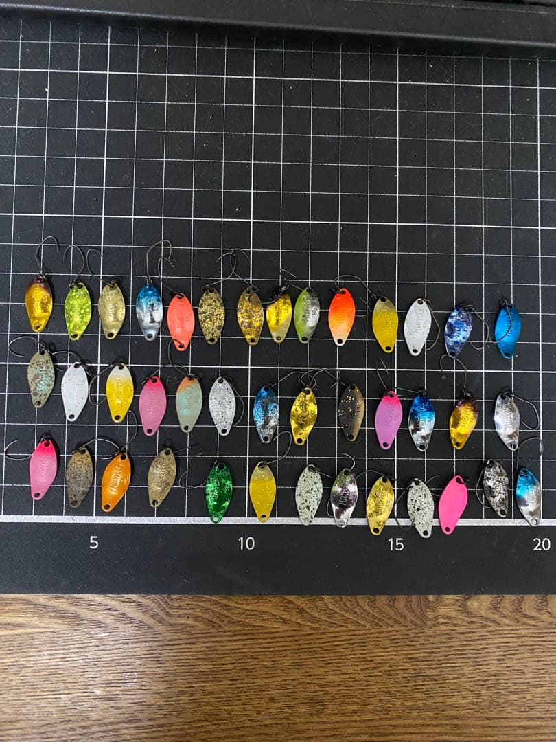 ハントグランデ1.3g 40枚　エリアトラウト