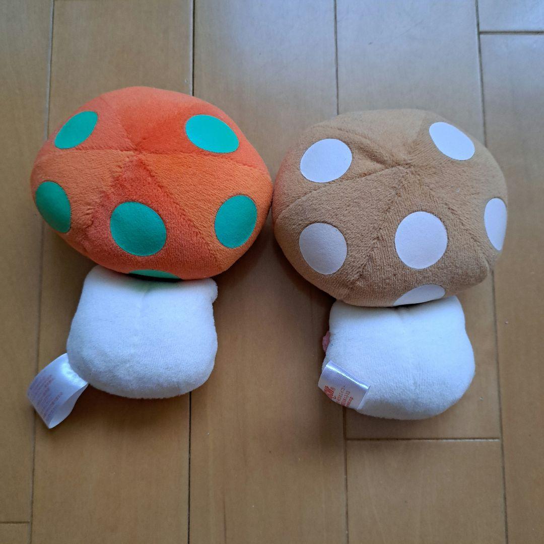 キティ　キノコ　小さいぬいぐるみ2つセット　非売品