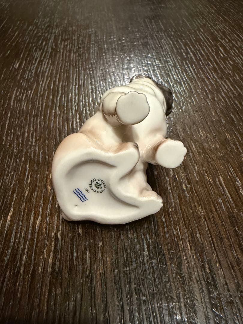 ロイヤルコペンハーゲン　フィギュリン パグ
