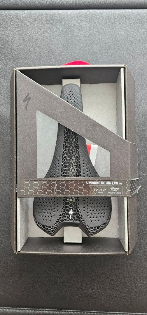 サドル　SPECIALIZED S-WORKS Romin Evo Mirror