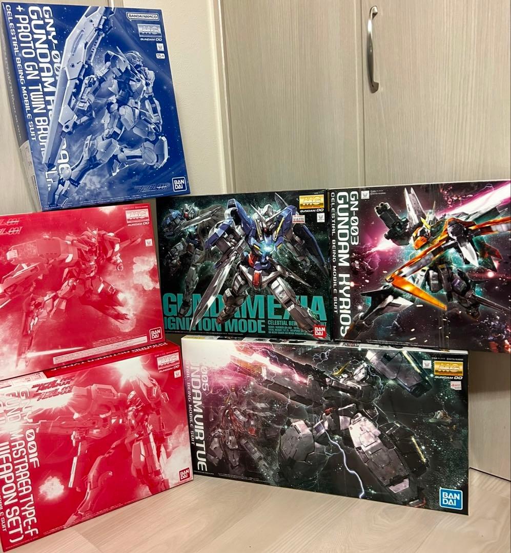 ガンプラ　MG　ダブルオーシリーズ　まとめ売り 未組立