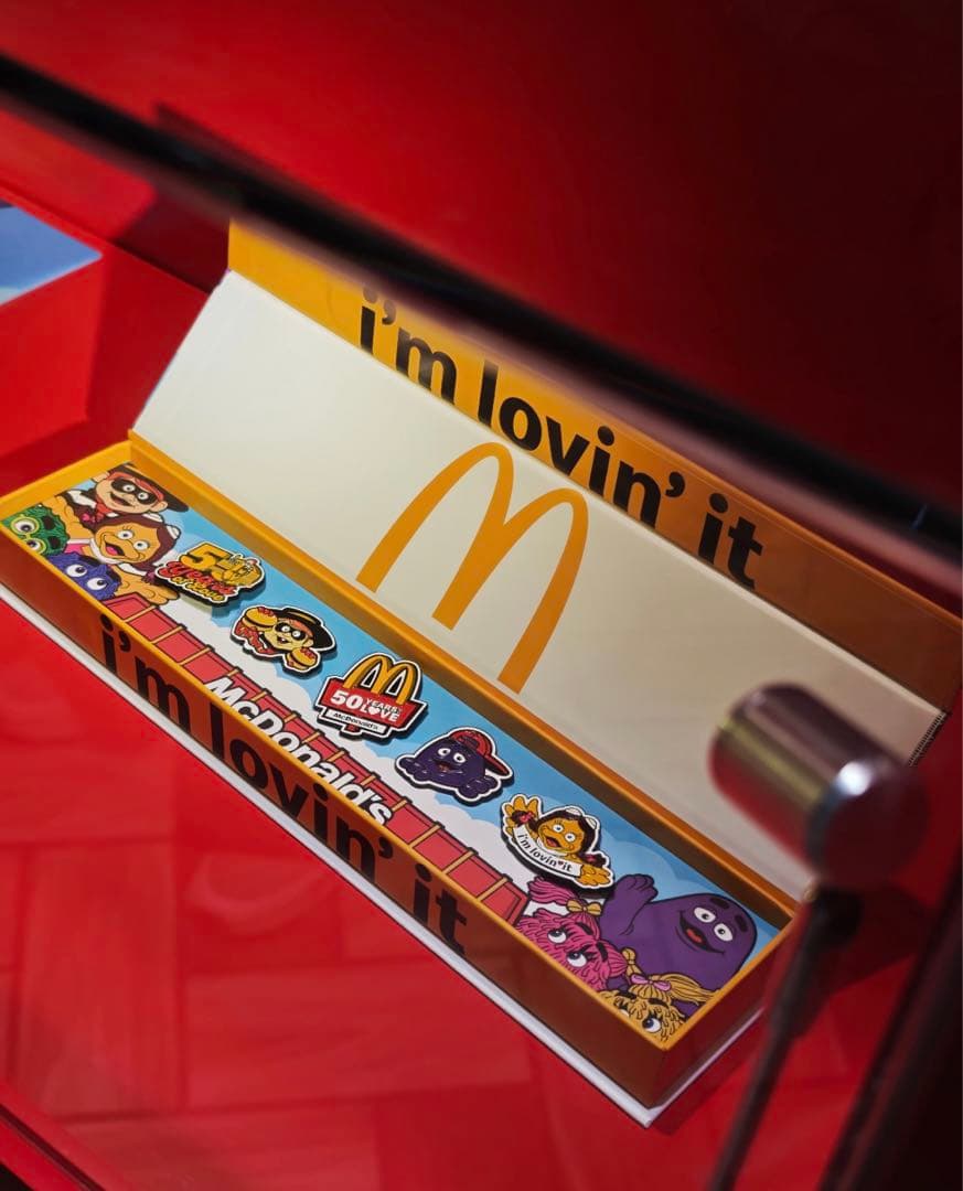 マクドナルド 50週年香港限定　バッジ　ボックス　コレクション　日本未発売