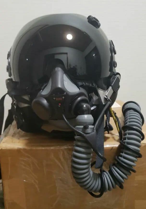 フライトヘルメットHGU-68/P 高G対応酸素マスク付き アメリカ軍