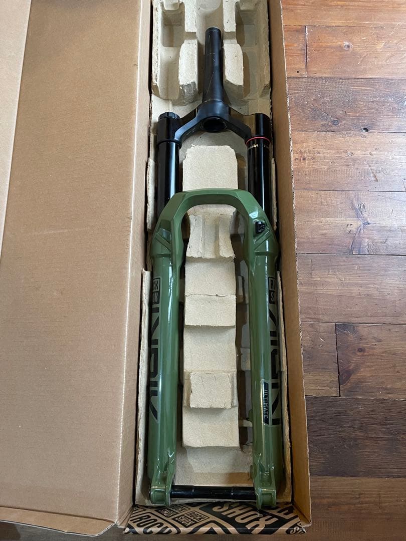 パーツ ROCKSHOX LYRIK ULTIMATE 29 160mm