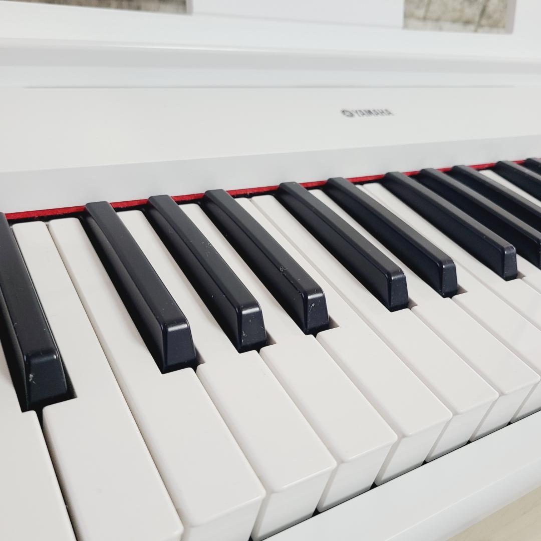 ヤマハ piaggero NP-12WH 61鍵 (譜面台 ペダル ケース付)