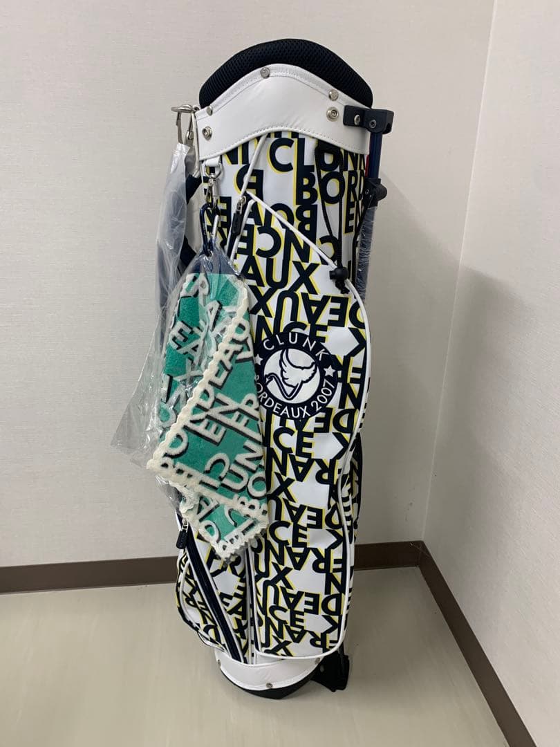 未使用品 CLUNK キャディバッグ 7型 ホワイト/ブラック/イエロー