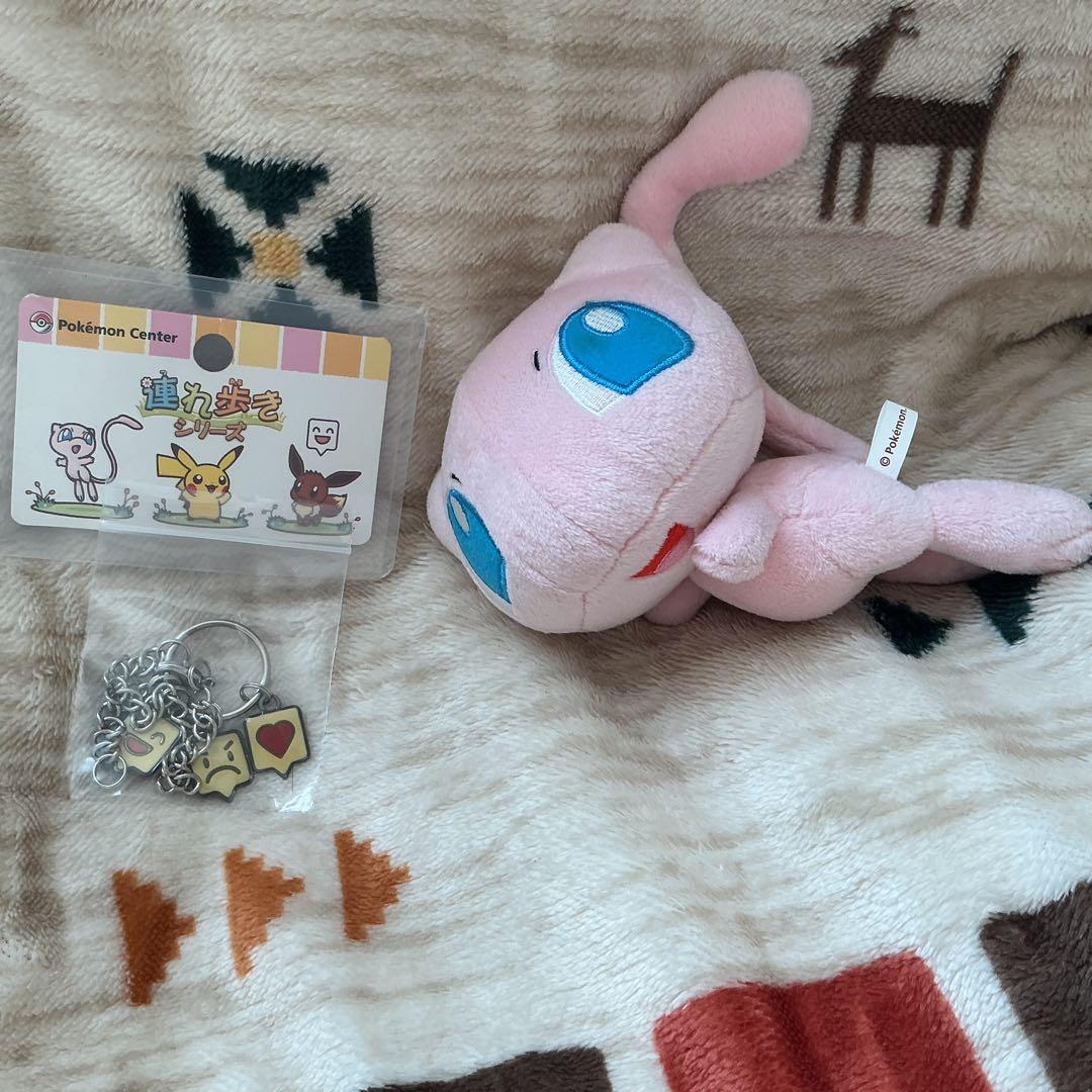 ミュウ 連れ歩き ビッグサイズ マスコット ぬいぐるみ ポケモンセンター