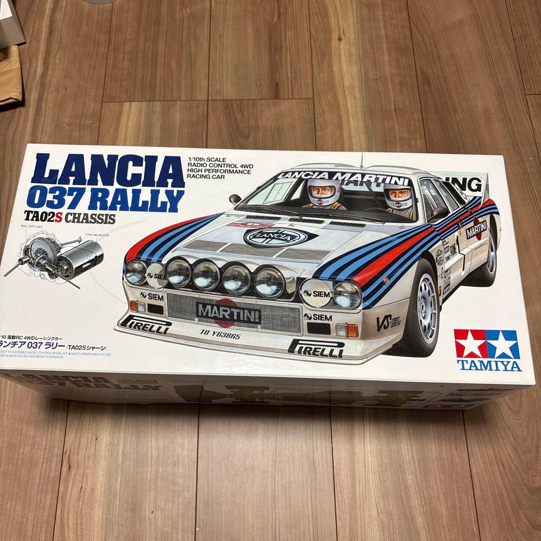 タミヤ ランチア 037ラリー