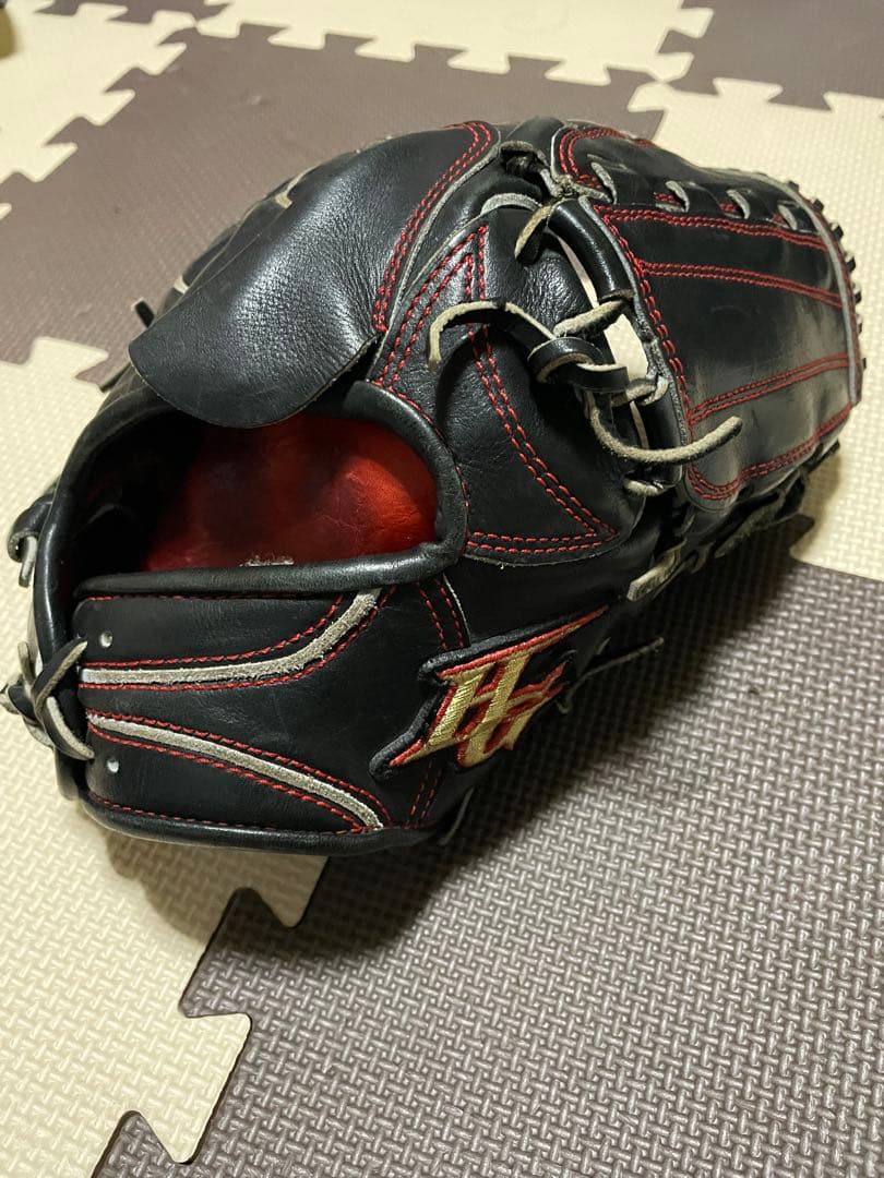 硬式野球グローブ 黒赤レザー製　ハイゴールド(元値48000円)