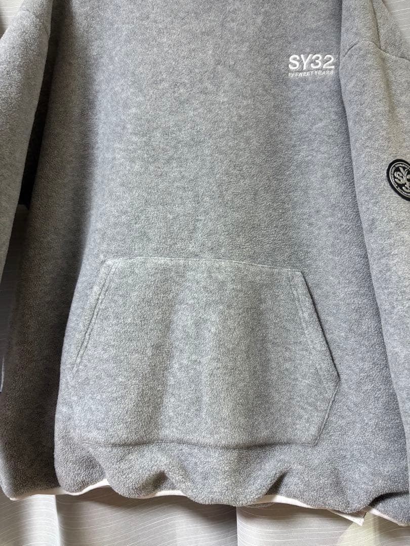 SY32 リバーシブルトレーナー