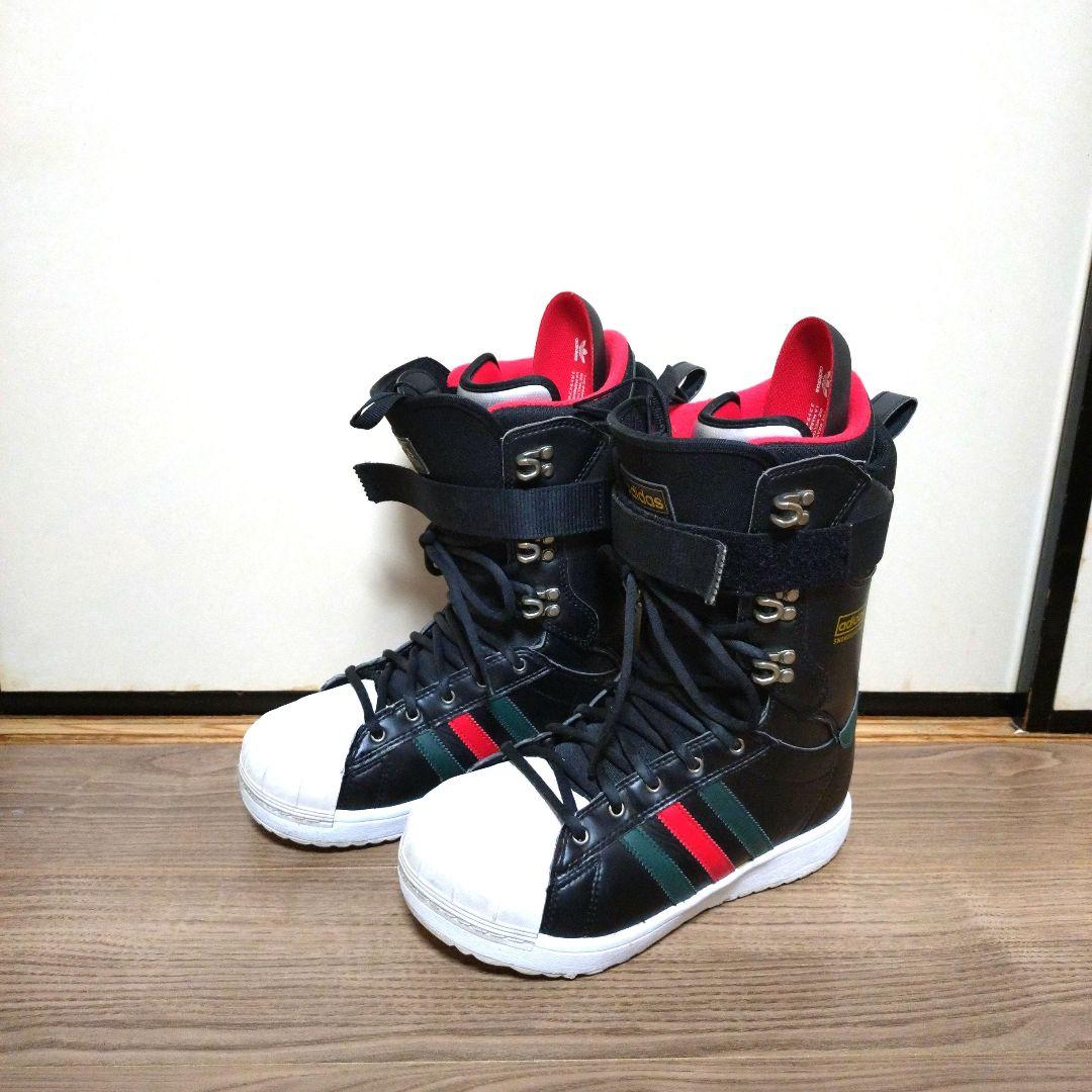 adidas スノーボードブーツ superstar