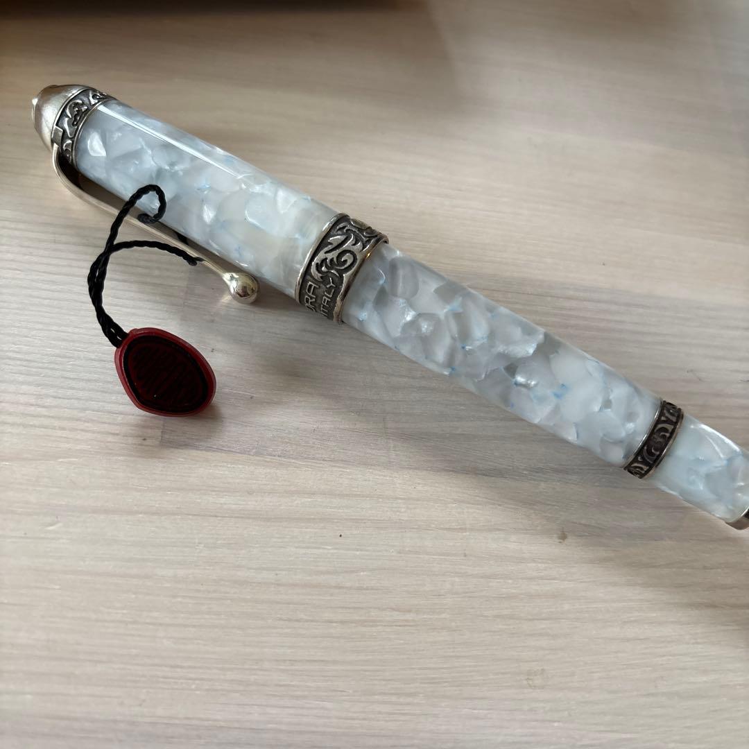 アウロラ　万年筆　オチェアーノ・グラチアーレ・アルティコ　Fニブ