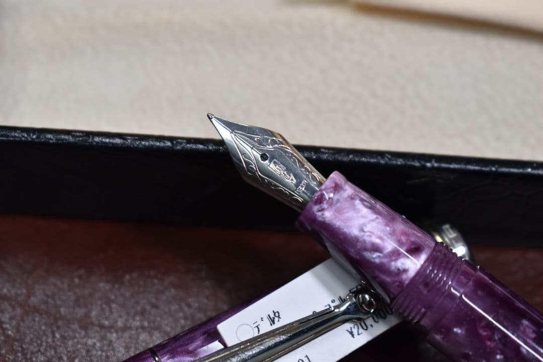 【未使用品】DELTA ビンテージ パープル 万年筆 ニブF 紫